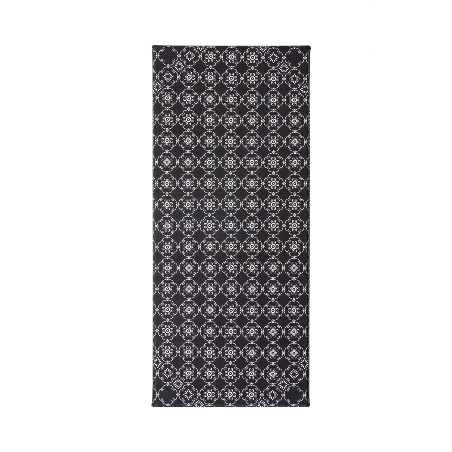 CORBATA EN SET CON PAÑUELO DE SEDA CON DIBUJOS GEOMÉTRICOS EN NEGRO Y GRIS