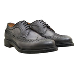ZAPATO OXFORD EN CUERO CON PÁTINA A MANO EN COLOR GRIS OBSCURO