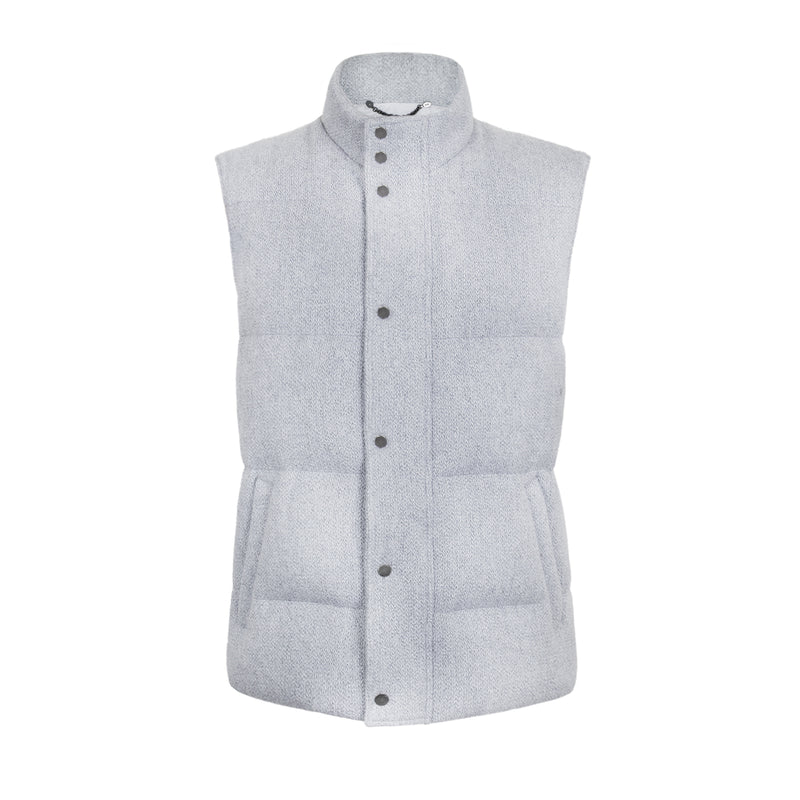CHALECO CAPITONADO EN LANA TEJIDA CON INTERNO EN SEDA EN GOOSE DOWN EN COLOR GRIS CLARO