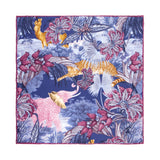 PAÑUELO DE SEDA CON FLORES Y ANIMALES EN COLOR BEIGE, MARRÓN, GRIS Y ROSA