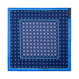 PAÑUELO DE SEDA MILLEFIORI AZUL CON DETALLES EN AZUL Y AMARILLO