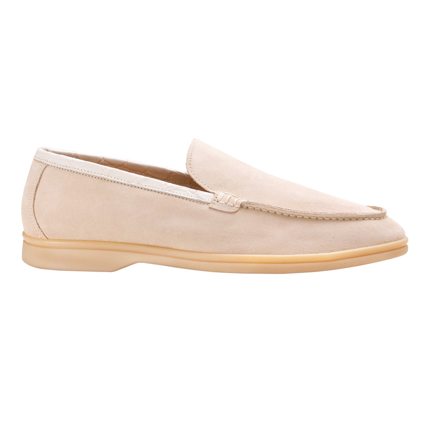 LOAFER BAJOS EN SUEDE Y DETALLES EN COCODRILO CONSTRUCCIÓN SACCHETTO COLOR CREMA