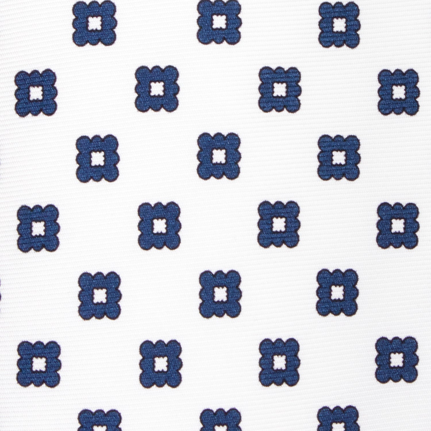 CORBATA 7 PLIEGUES EN SEDA WOOVEN CON CUADROS AZULES EN BLANCO