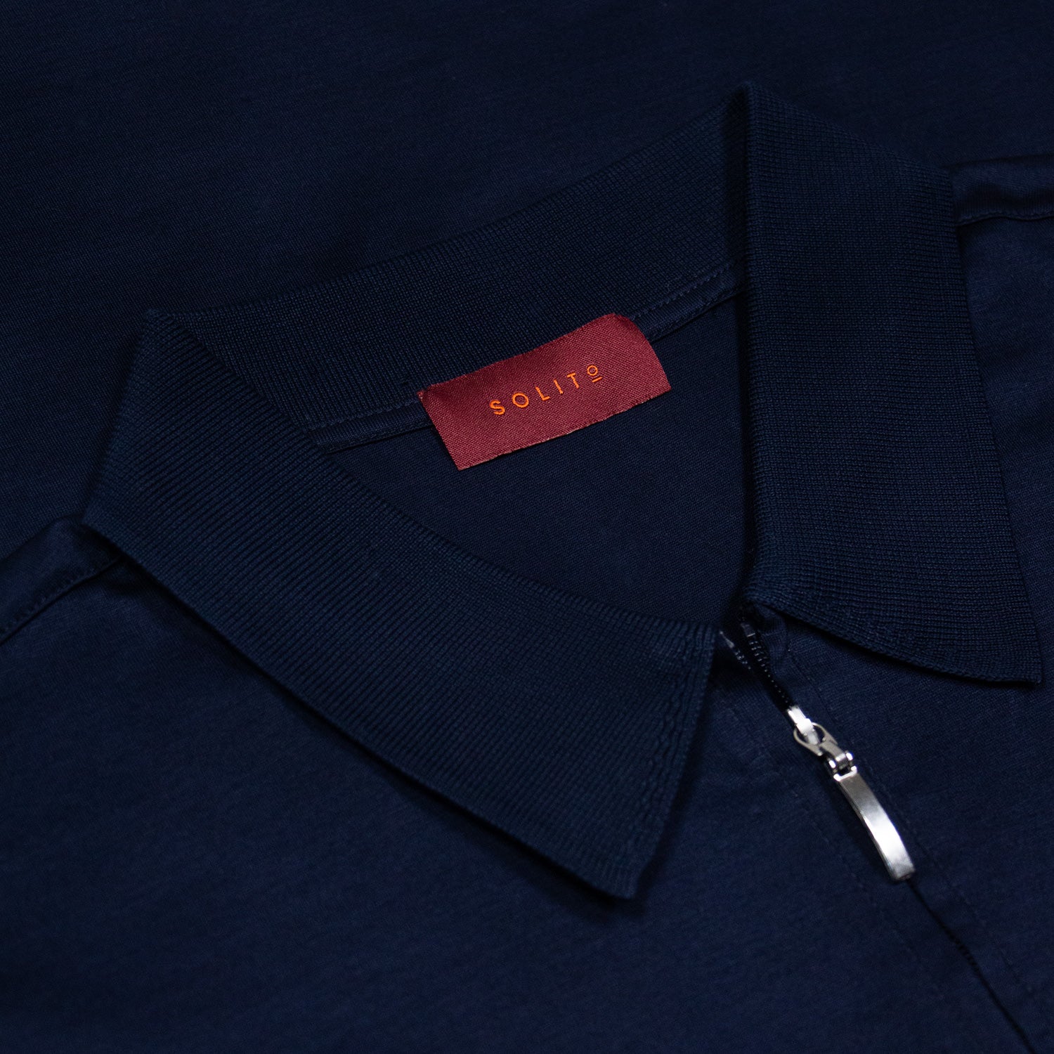 POLO CON ZIP MANGA CORTA COLOR AZUL OBSCURO