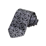 CORBATA EN SET CON PAÑUELO DE SEDA CON DIBUJOS GEOMÉTRICOS EN NEGRO Y GRIS