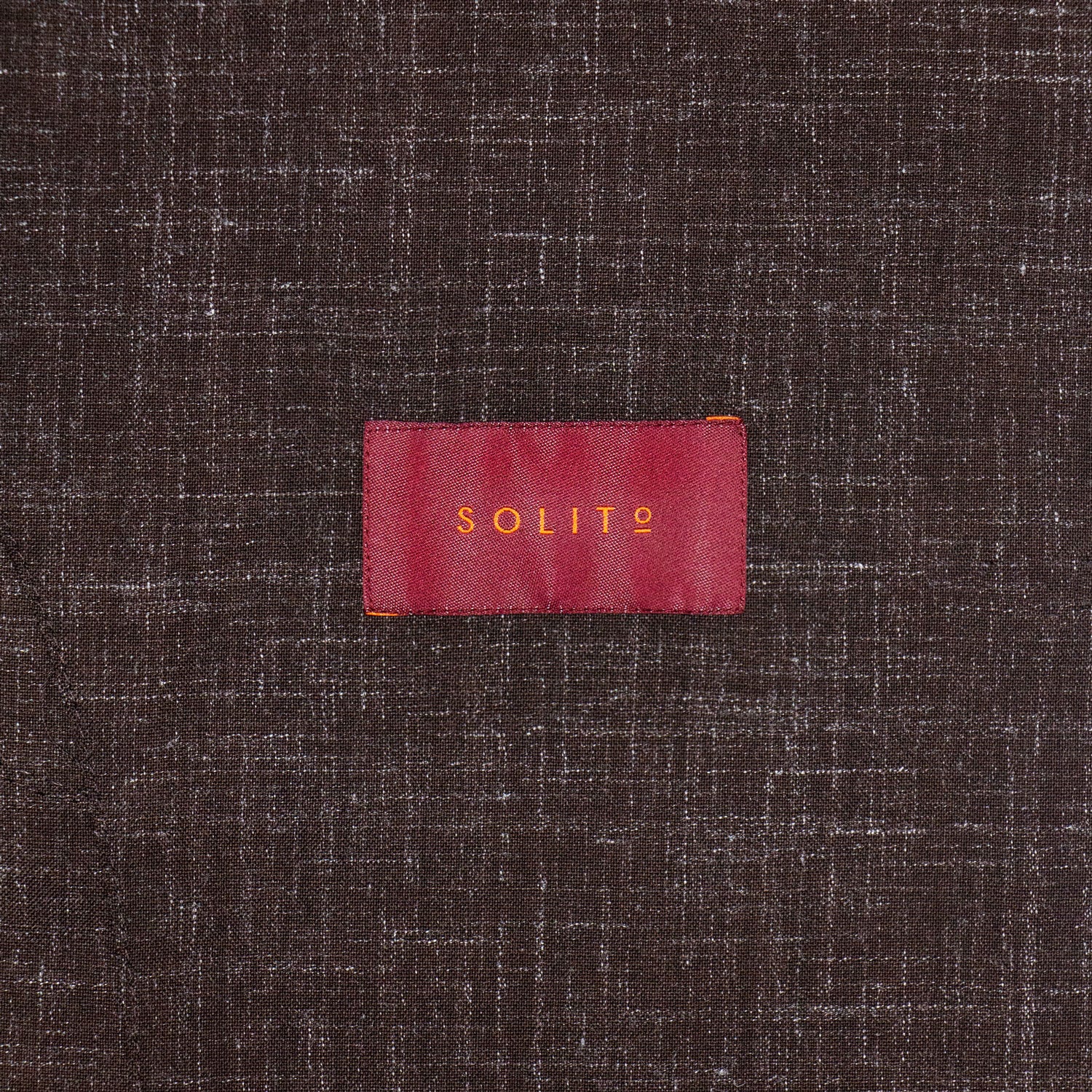 SACO DESESTRUCTURADO ESTILO "SAHARIANA" COLOR MARRÓN OBSCURO