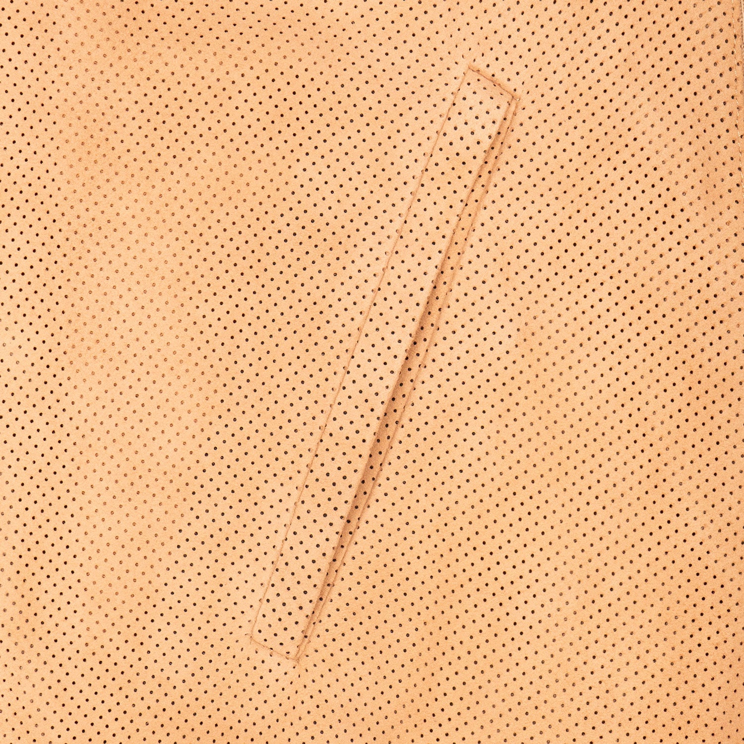 CHAMARRA LIGERA CON DELANTERO EN PIEL PERFORADA COLOR CAFÉ OBSCURO