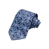CORBATA EN SET CON PAÑUELO DE SEDA CON DIBUJOS GEOMÉTRICOS EN COLOR AZUL Y AZUL MARINO