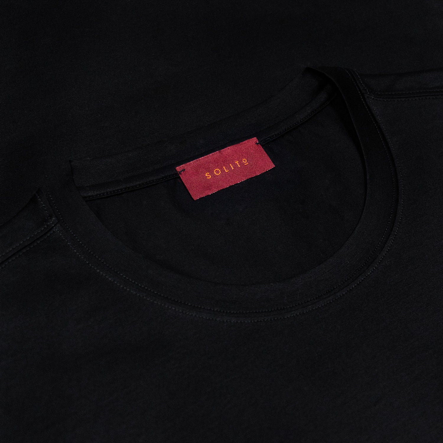 PLAYERA MANGA CORTA CUELLO CIRCULAR COLOR NEGRO