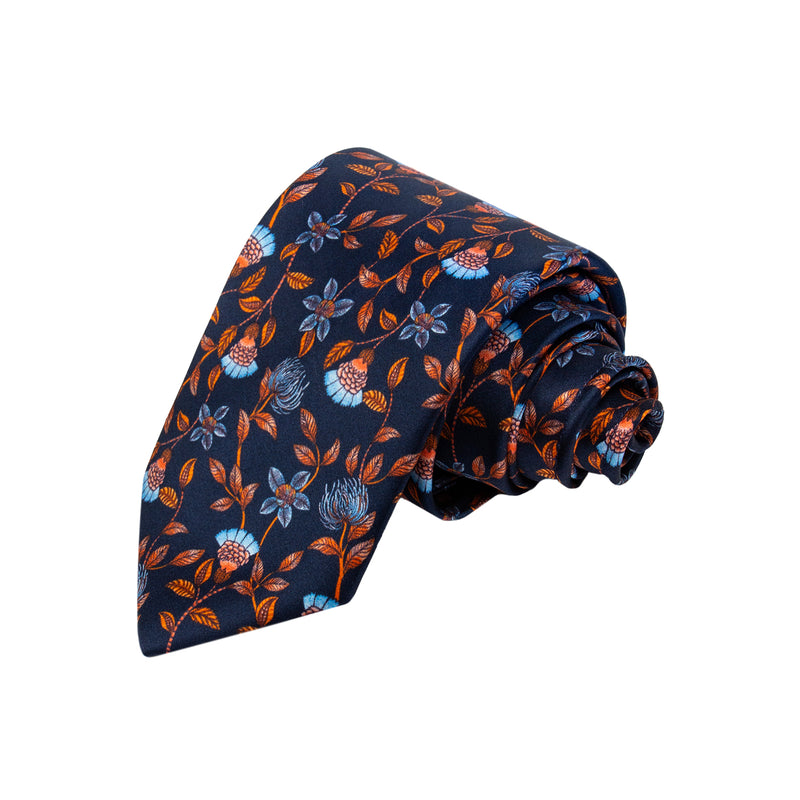 SET CAJA DE SEDA CORBATA/PAÑUELO SOLITO EN SEDA SATINADA COLOR MARINO CON FLORES EN NARANJA/AZUL CLARO