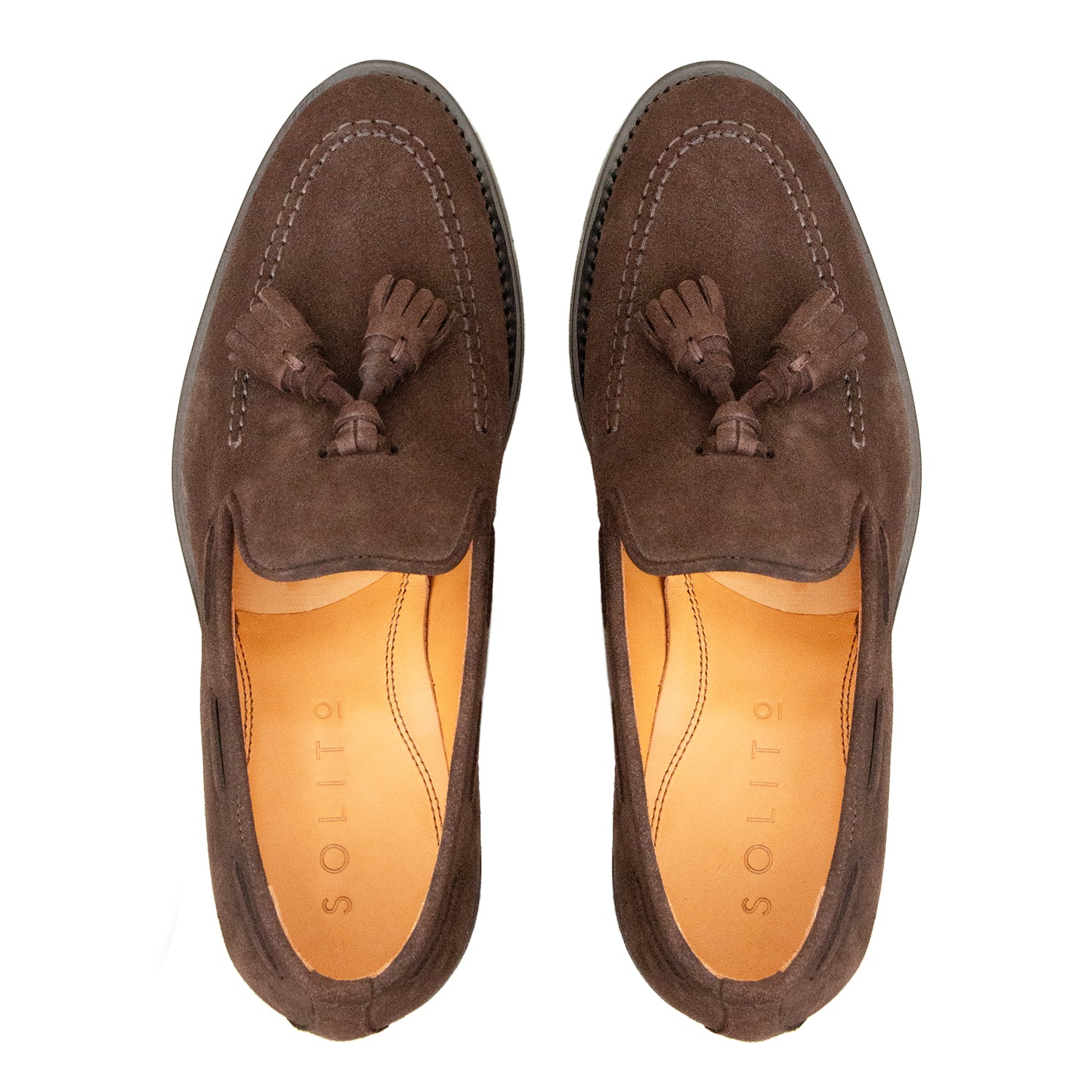 ZAPATO LOAFER CON BORLAS EN SUEDE EN COLOR MARRÓN