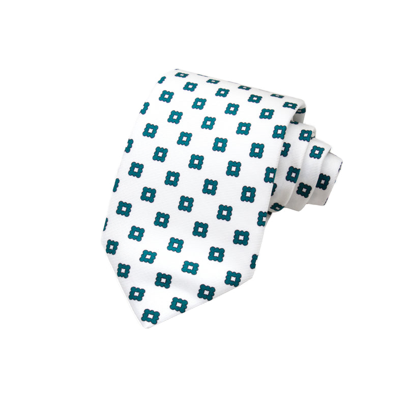 CORBATA 7 PLIEGUES EN SEDA WOOVEN CON CUADROS VERDES EN BLANCO