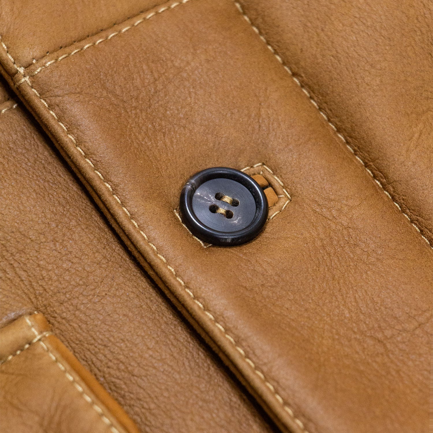 CHAMARRA CAZADORA EN PIEL DE BORREGO "MONTONE" COLOR CAMEL CON CUELLO DESMONTABLE DE MINK