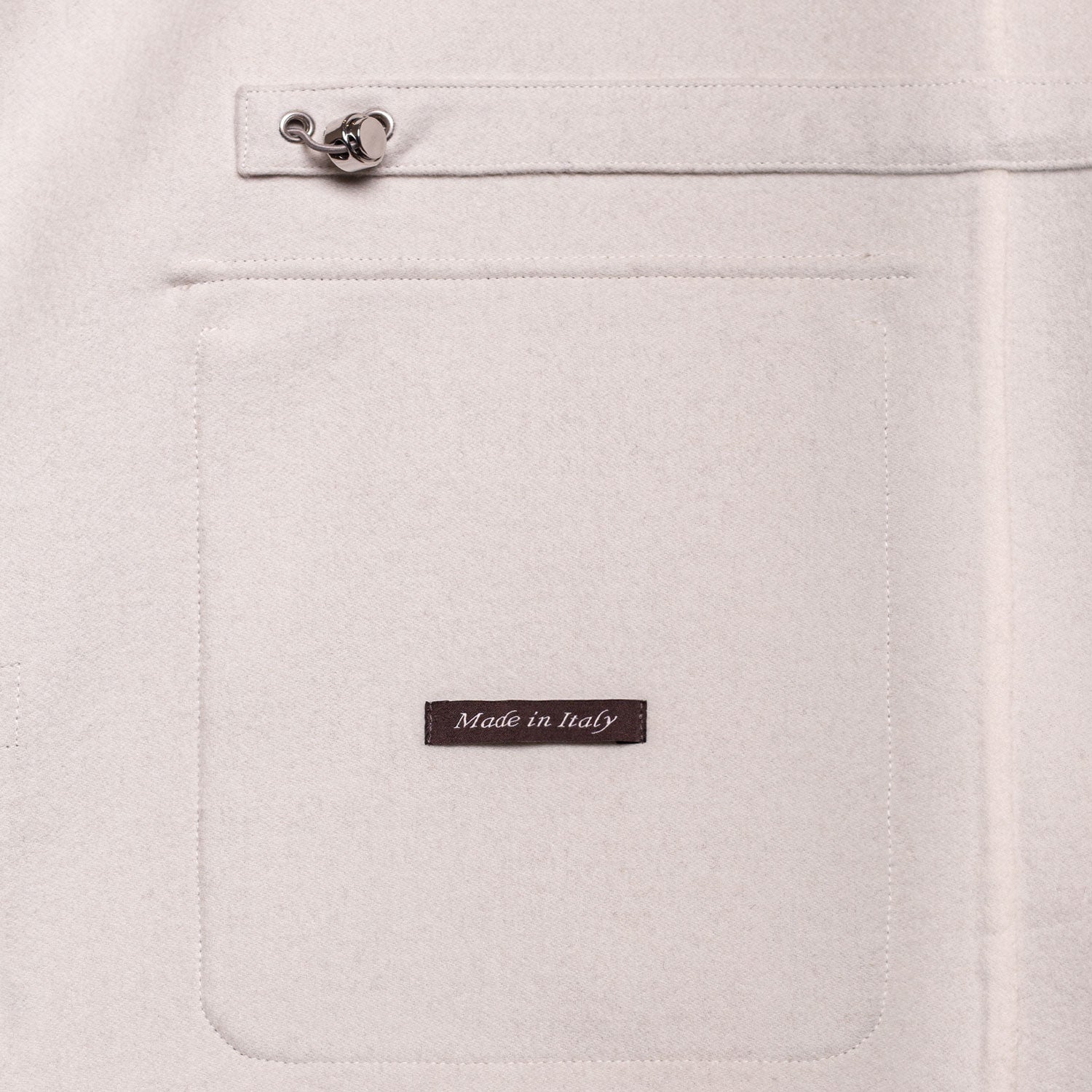 CAZADORA TRAVELLER DESESTRUCTURADA DE CASHMERE JERSEY DE LORO PIANA COLOR BEIGE