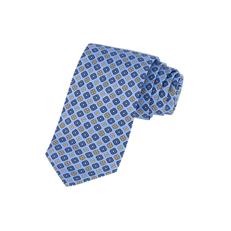 SET DE CORBATA CON PAÑUELO AZUL CLARO CON CUBOS AZULES Y FLORES AMARILLAS