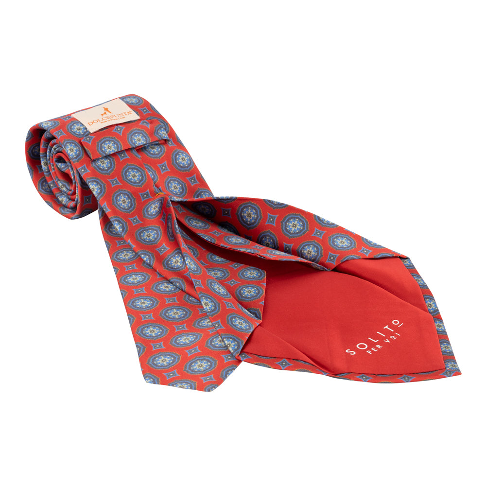 CORBATA 7 PLIEGUES CON CAJA DE SEDA ROJA CON MANDALAS AZULES
