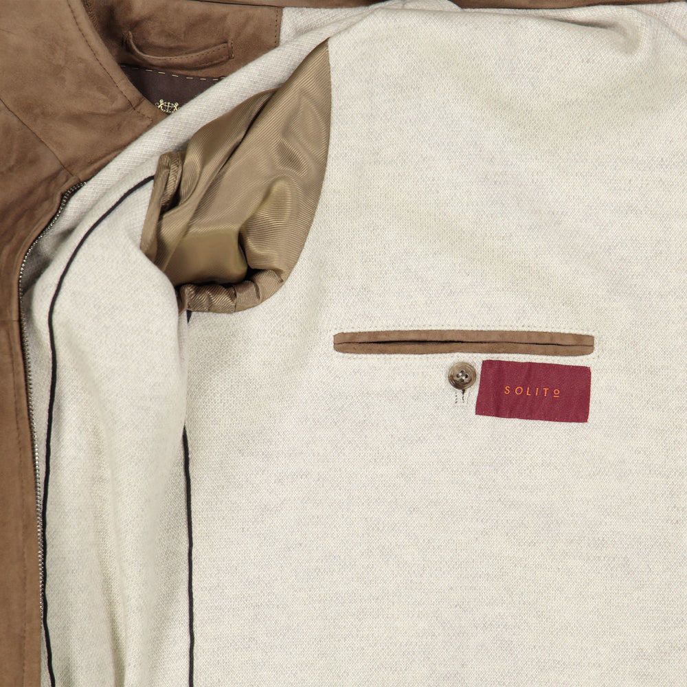 CHAMARRA DE GAMUZA CAMELLO CON INTERNO DE CASHMERE