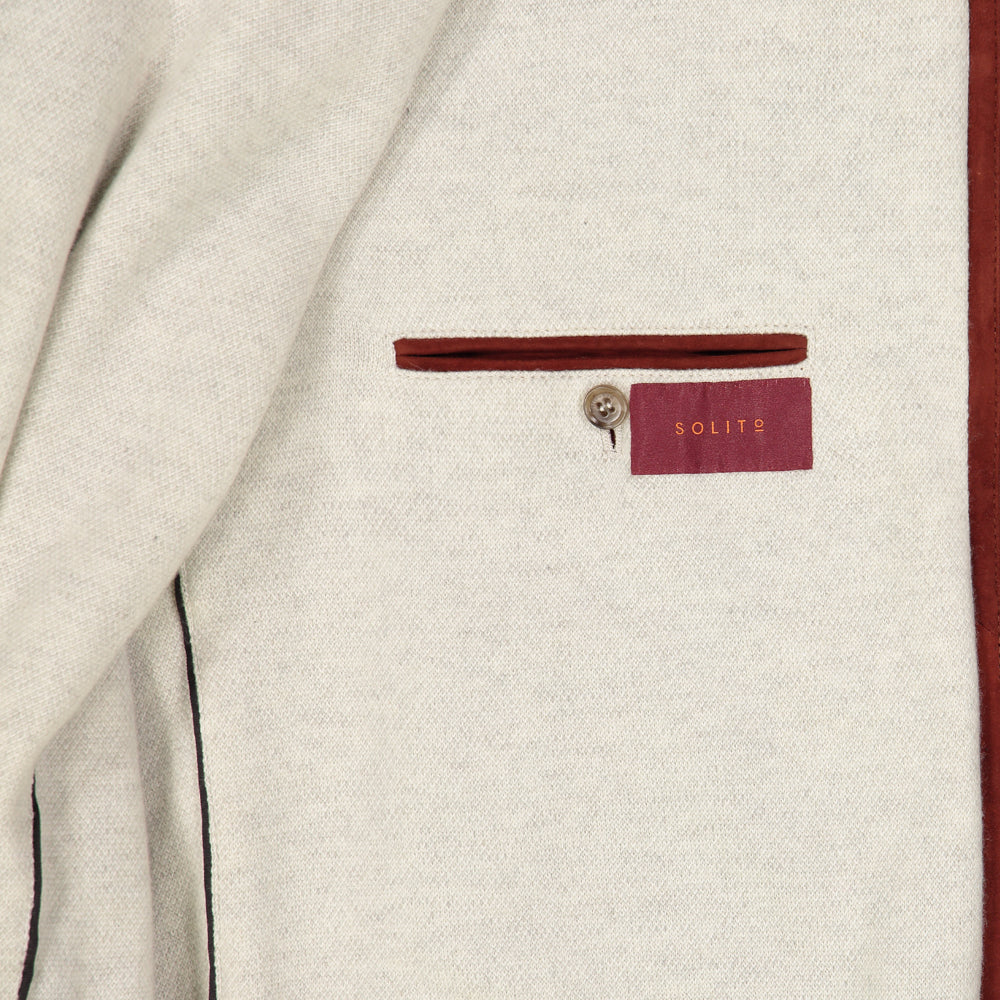 CHAMARRA DE GAMUZA LADRILLO CON INTERNO DE CASHMERE