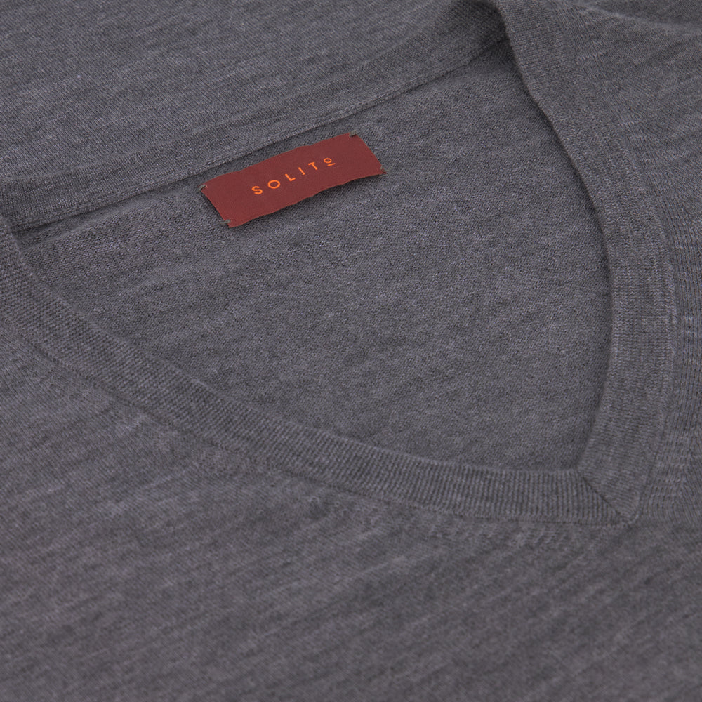 SUÉTER CASHMERE CUELLO V GRIS