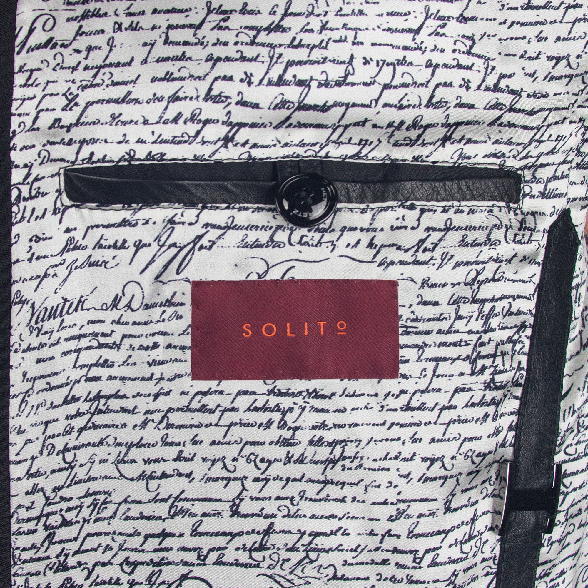 CHAMARRA CAZADORA SHARIANA LIGERA DETALLES EN PIEL NEGRA INTERIOR EN SEDA