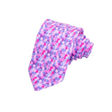 CAJA DE SEDA SET CORBATA CON PAÑUELO DE SEDA CON MICROPATTERN OLAS EN COLOR ROSA Y MORADO